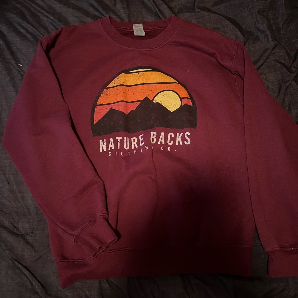Nature Backs Maroon Dust Crewneck
